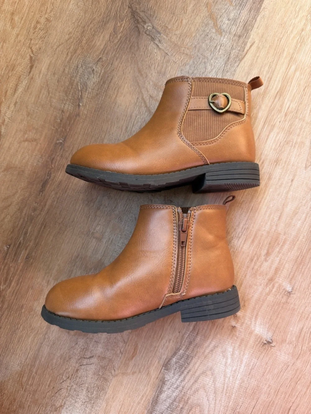 Carter's Tan Ankle Boots with Heart Buckle zip up sides size toddler 11